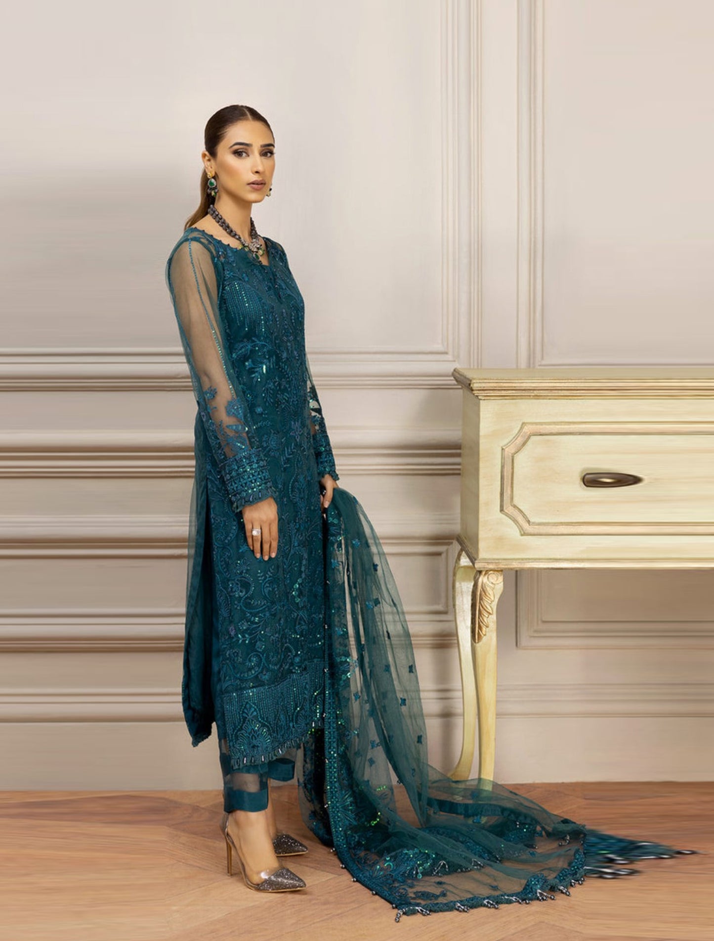 Farasha 3pc luxury suit-NEXT DAY DELIVERY