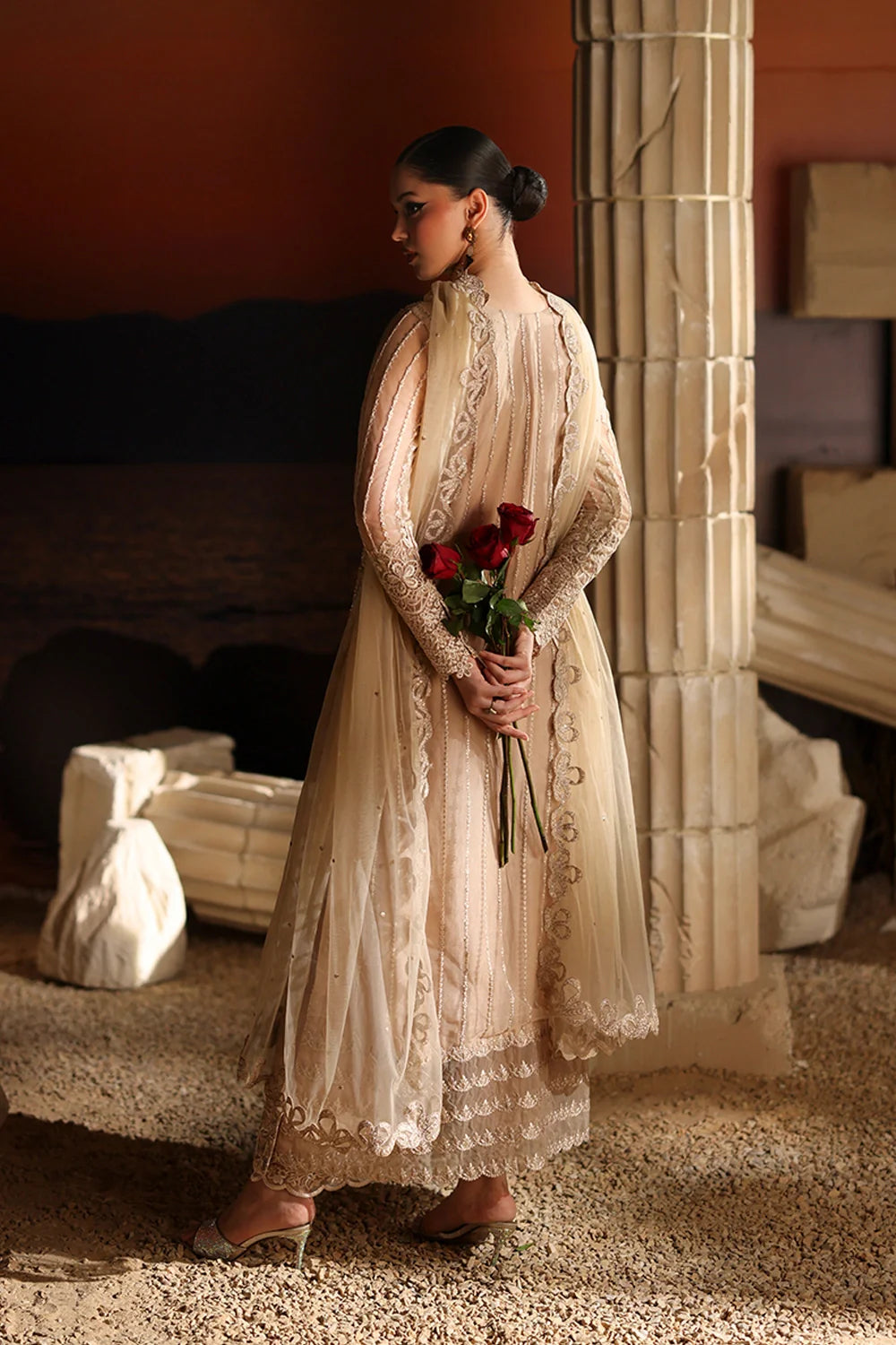 BEIGE LUXURY EMBROIDERED-DELIVERY 5 WEEKS