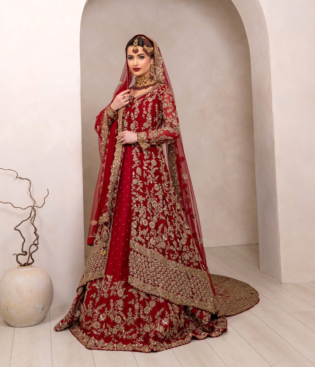 RED BRIDAL TAIL DRESSS-DELIVERY 2/3 MONTHS