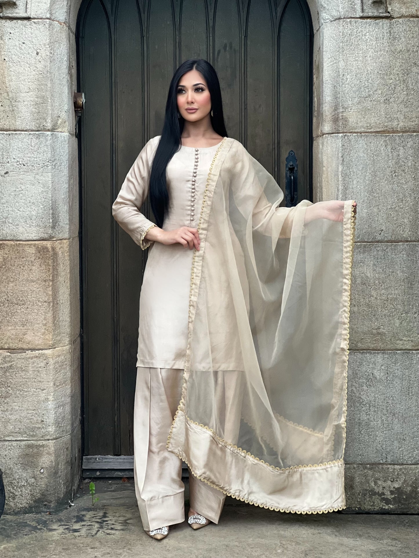 CHAMPAGNE 3PC FARSHI-PRE ORDER DELIVERY 3 WEEKS