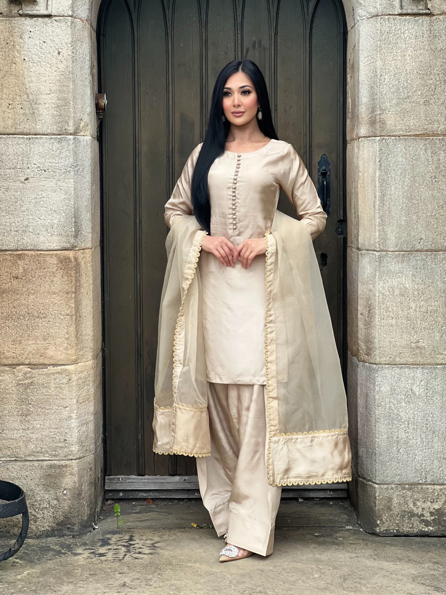 CHAMPAGNE 3PC FARSHI-PRE ORDER DELIVERY 3 WEEKS