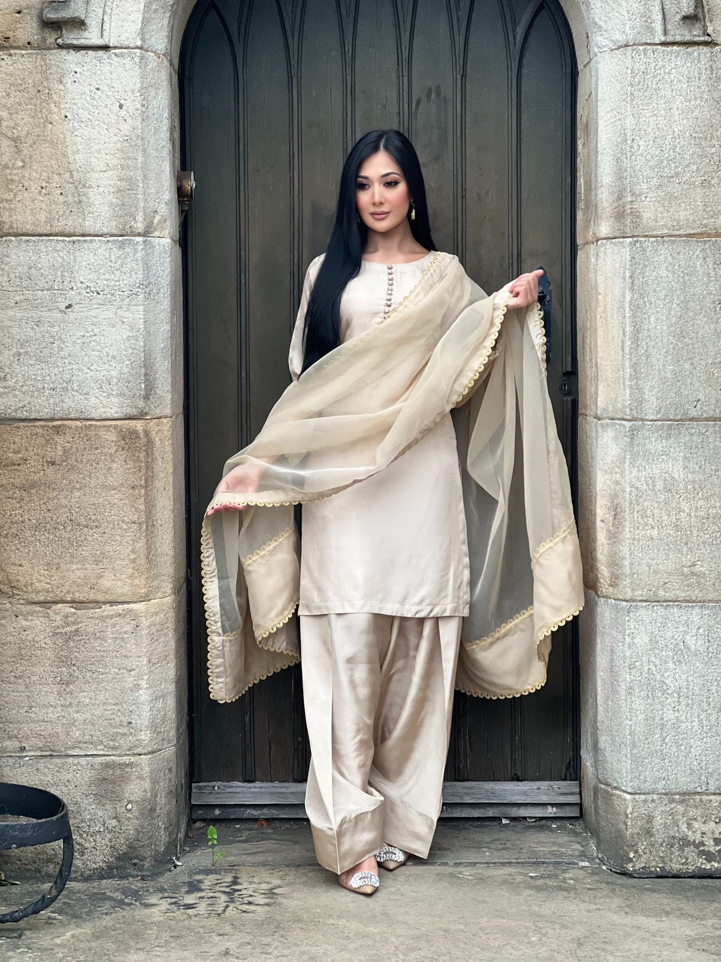 CHAMPAGNE 3PC FARSHI-PRE ORDER DELIVERY 3 WEEKS