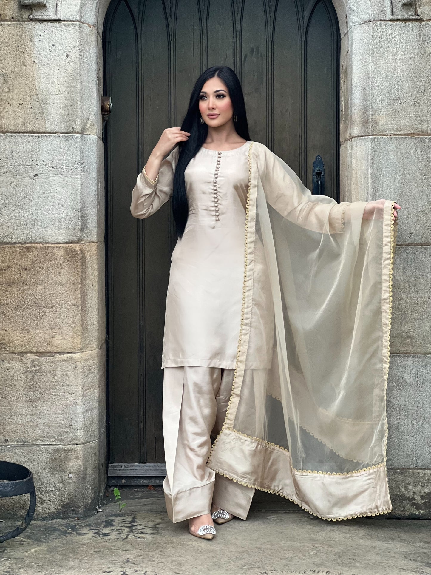 CHAMPAGNE 3PC FARSHI-PRE ORDER DELIVERY 3 WEEKS