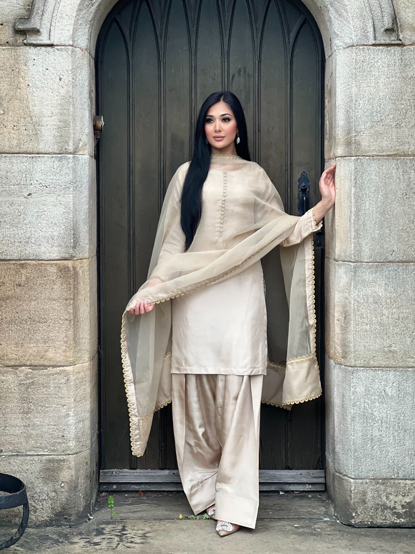 CHAMPAGNE 3PC FARSHI-PRE ORDER DELIVERY 3 WEEKS