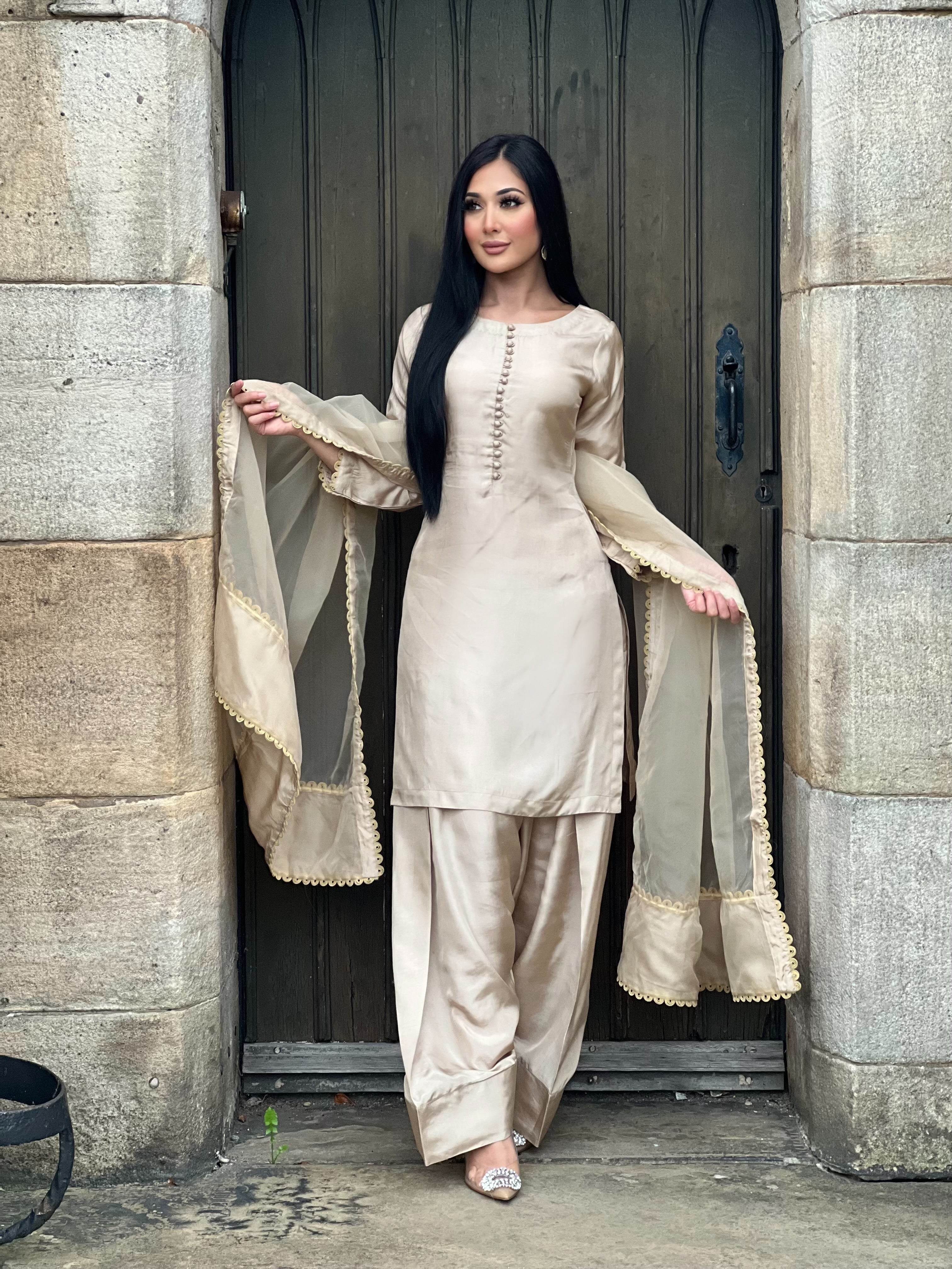 CHAMPAGNE 3PC FARSHI-PRE ORDER DELIVERY 3 WEEKS