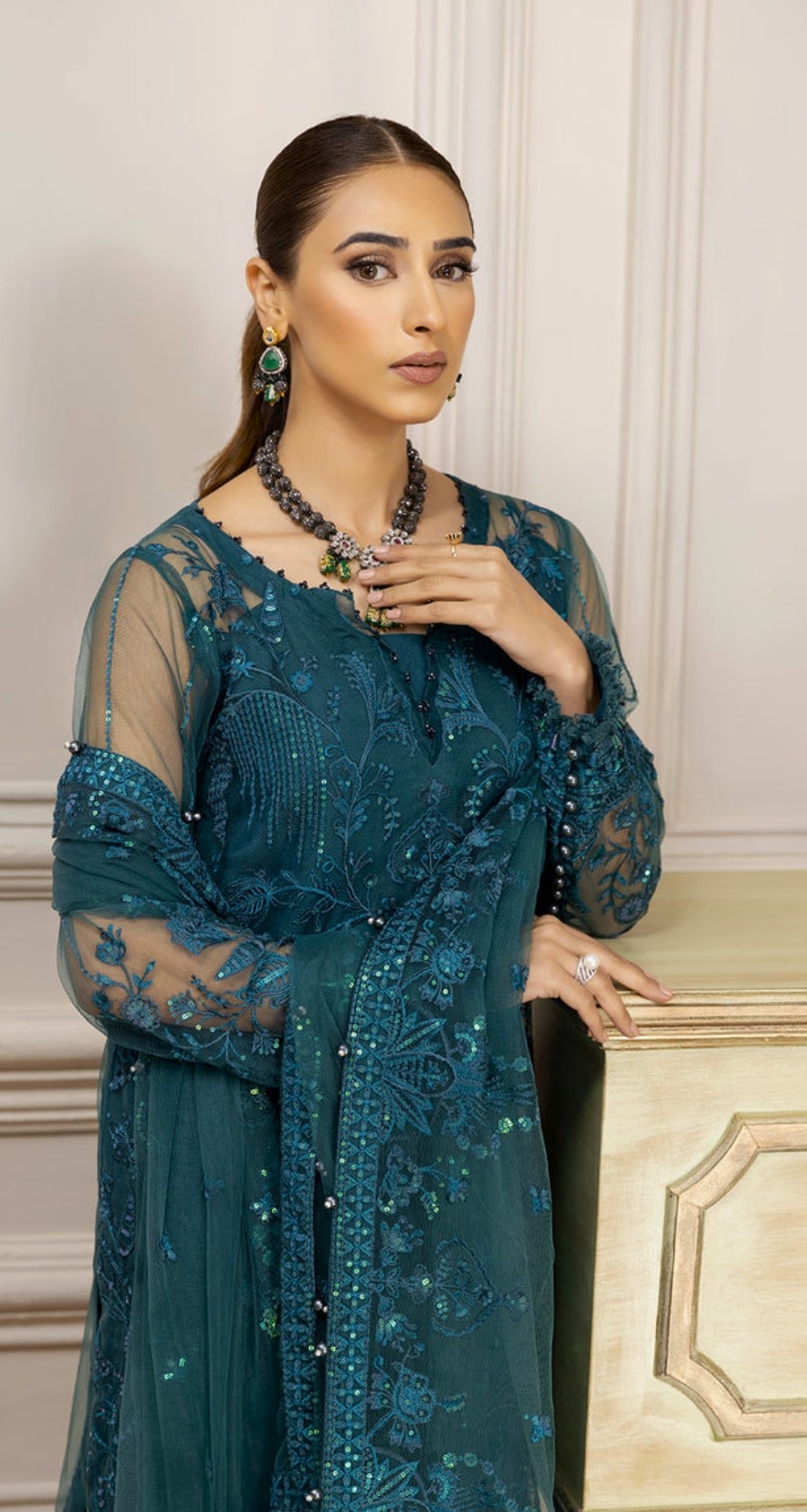 Farasha 3pc luxury suit-NEXT DAY DELIVERY