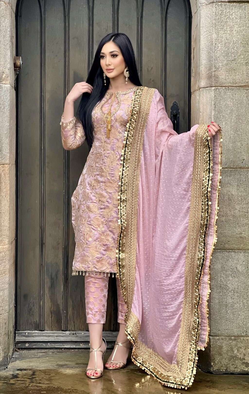 izzza 3pc banarsi embroidered-immediate delivery