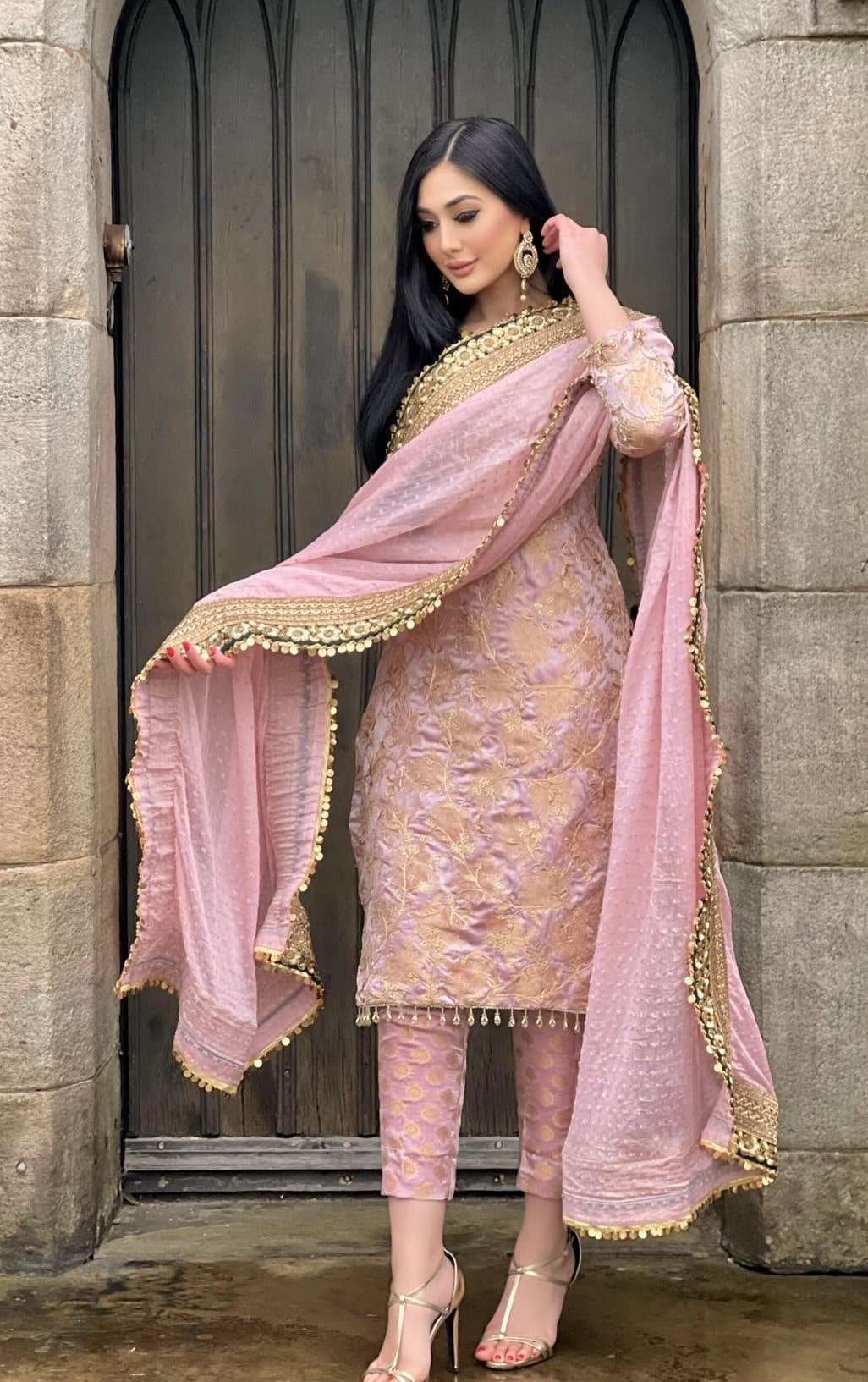 izzza 3pc banarsi embroidered-immediate delivery