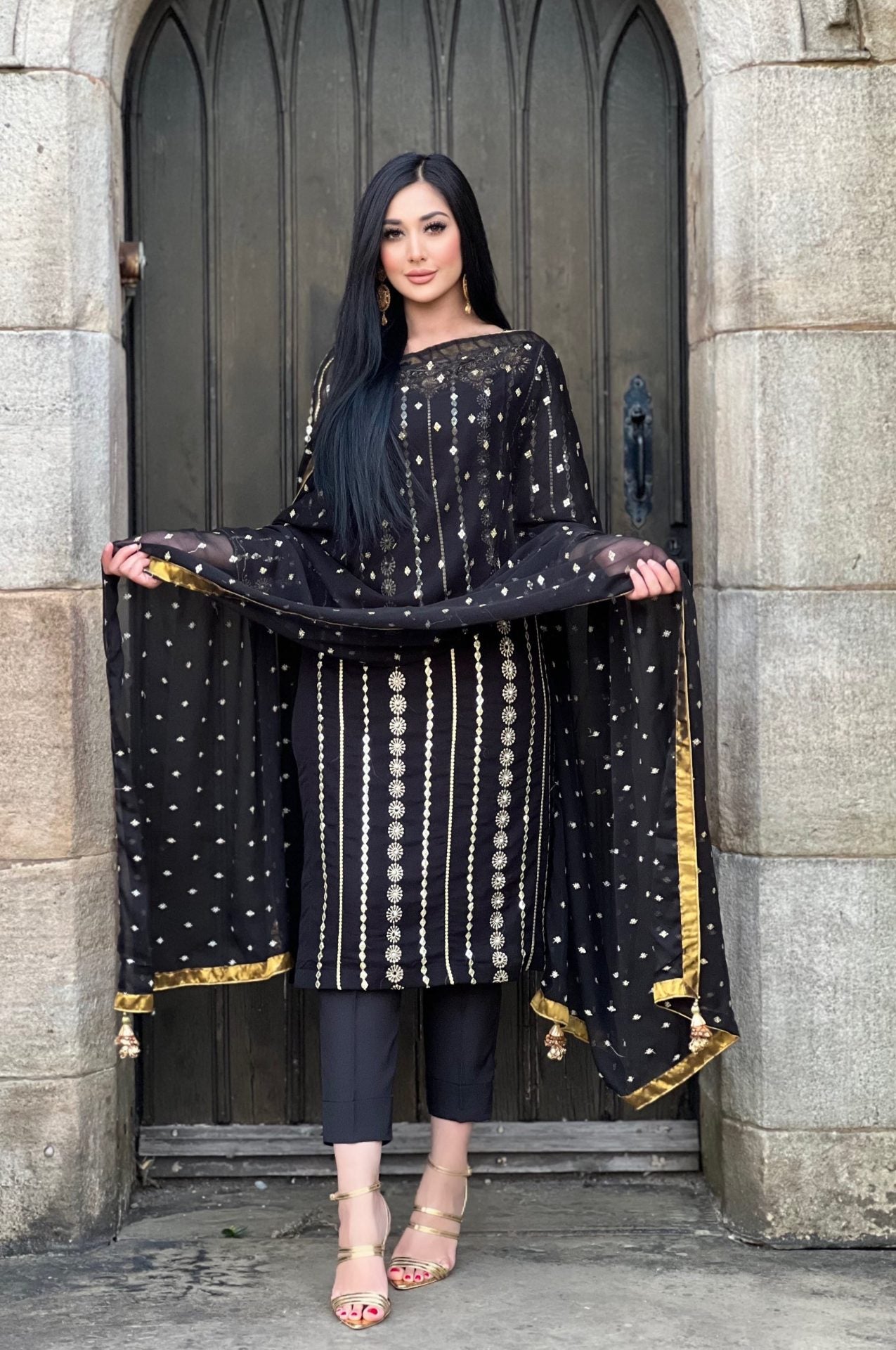black chiffon embroidered - immediate delivery