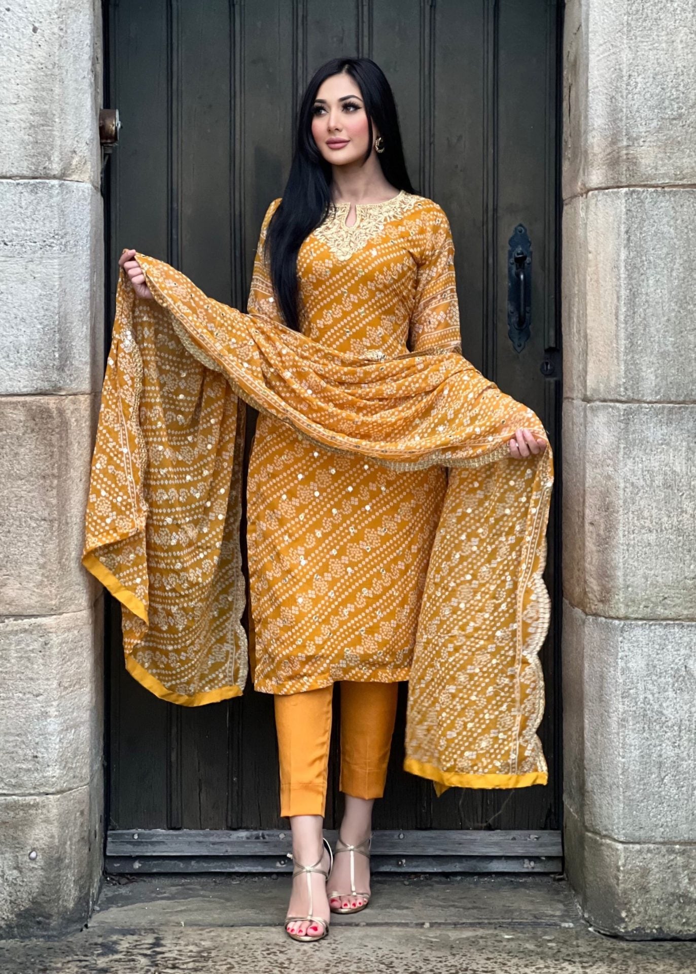 Pakistani dresses uk on sale sale