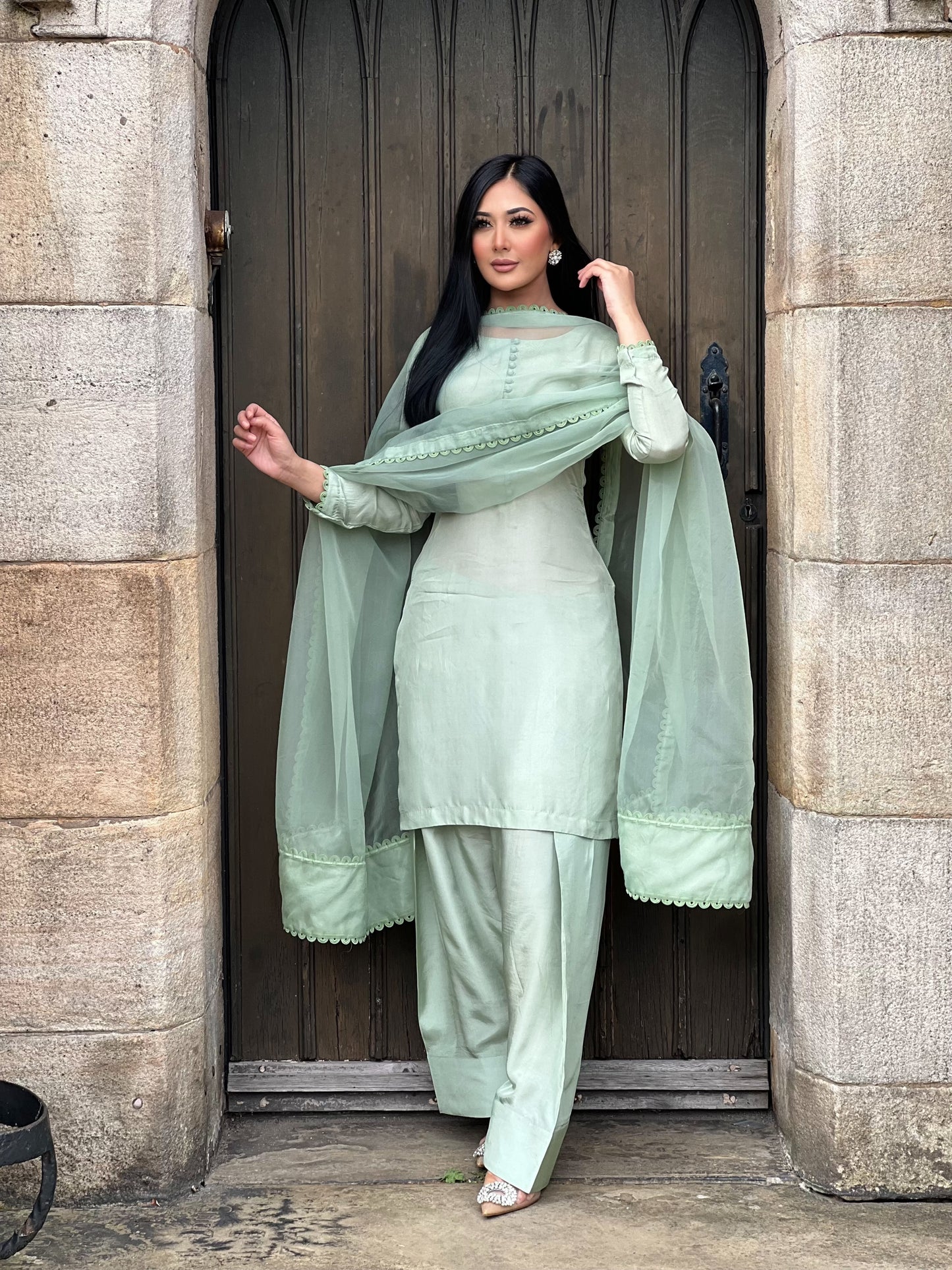 PISTACHIO 3PC FARSHI - PRE ORDER 6 WEEKS