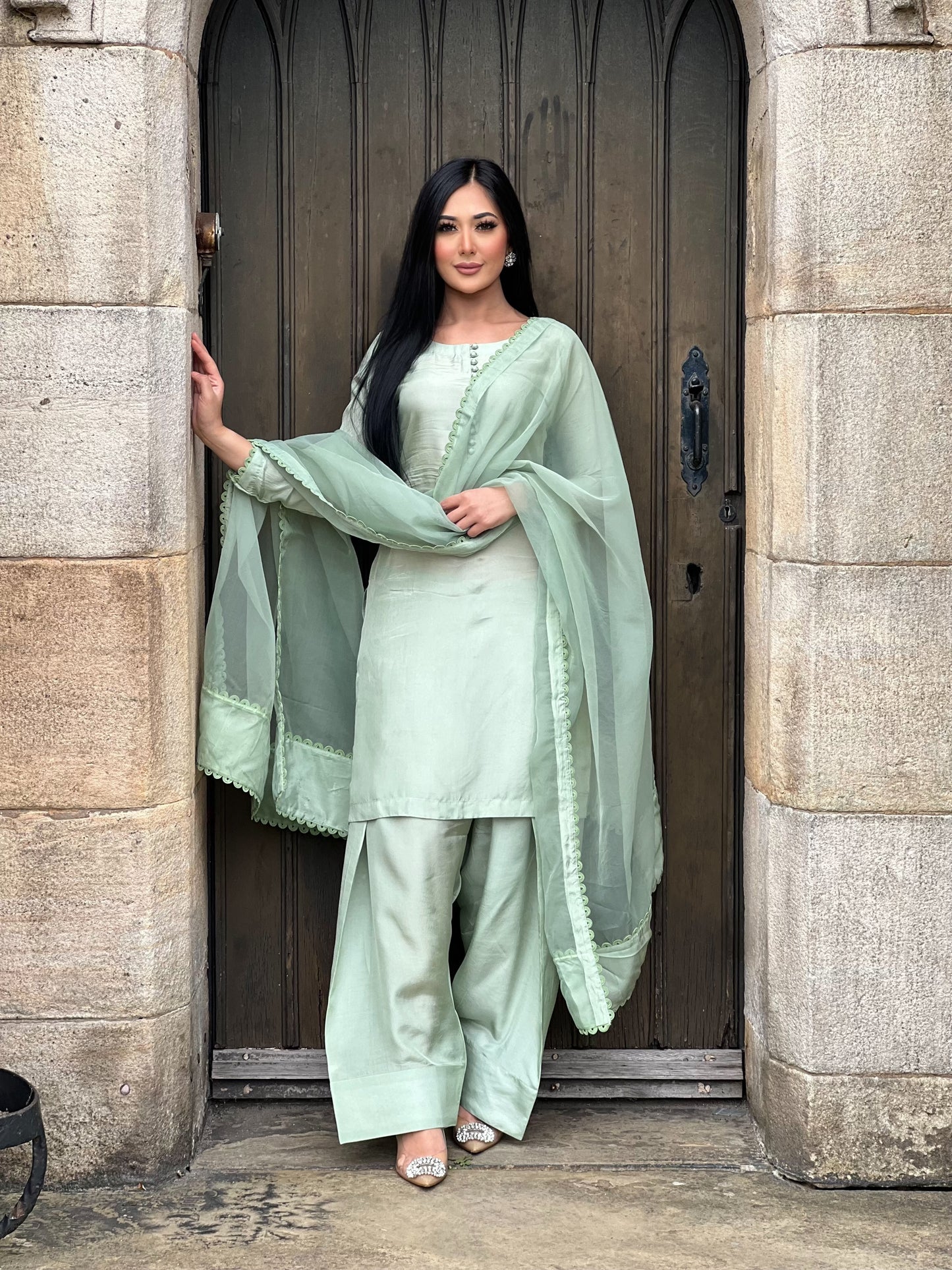 PISTACHIO 3PC FARSHI - PRE ORDER 6 WEEKS