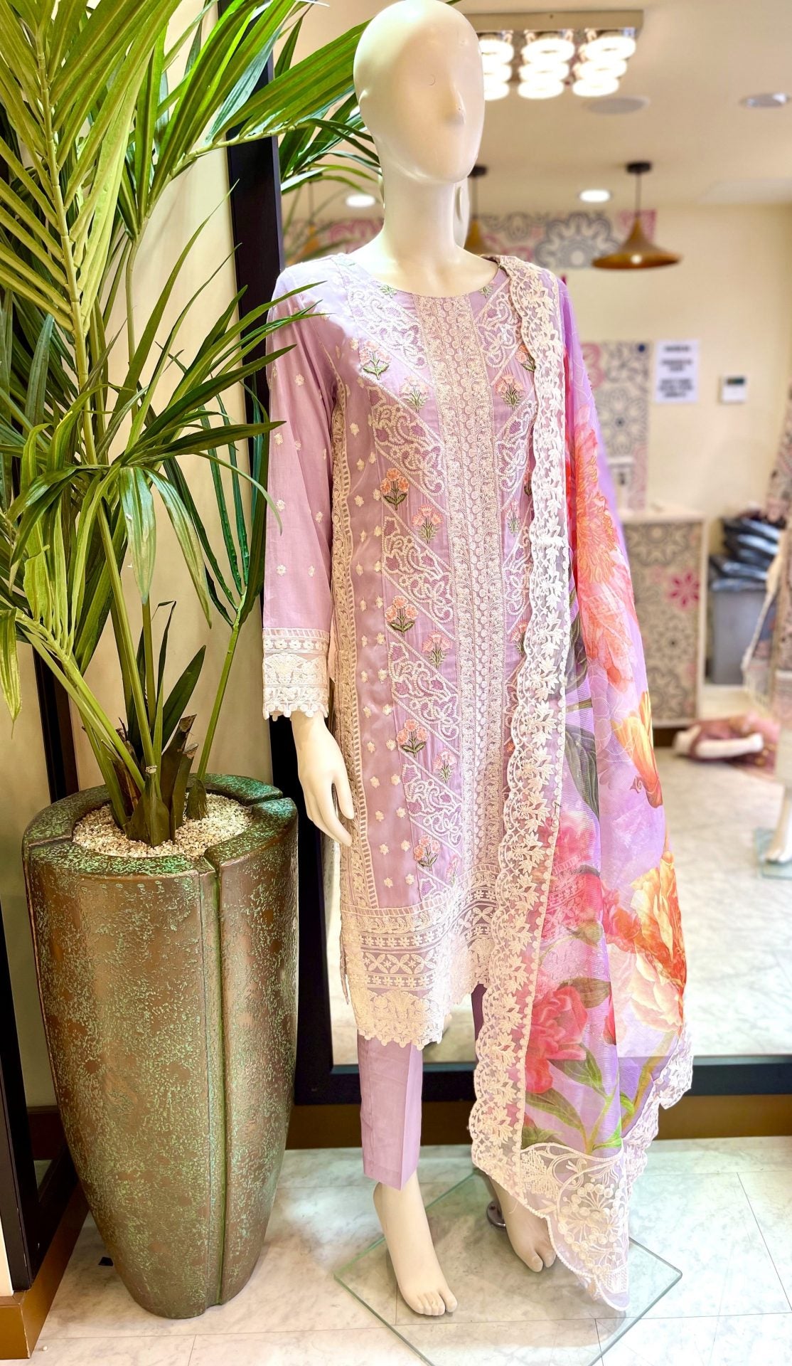 embroidered lawn 3pc - immediate delivery