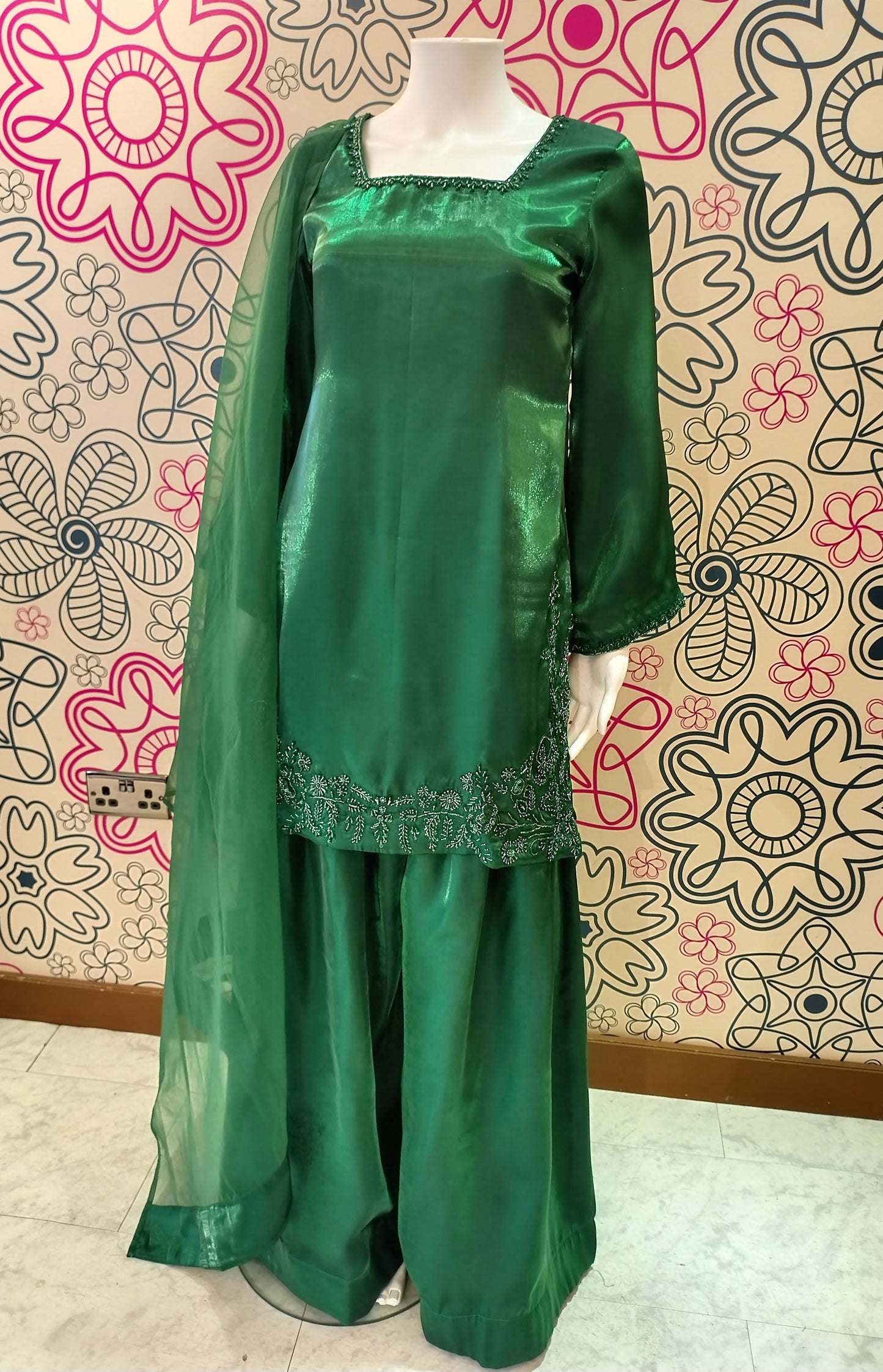 EMBROIDERED GREEN SHARARA - DELIVERY 4 WEEKS