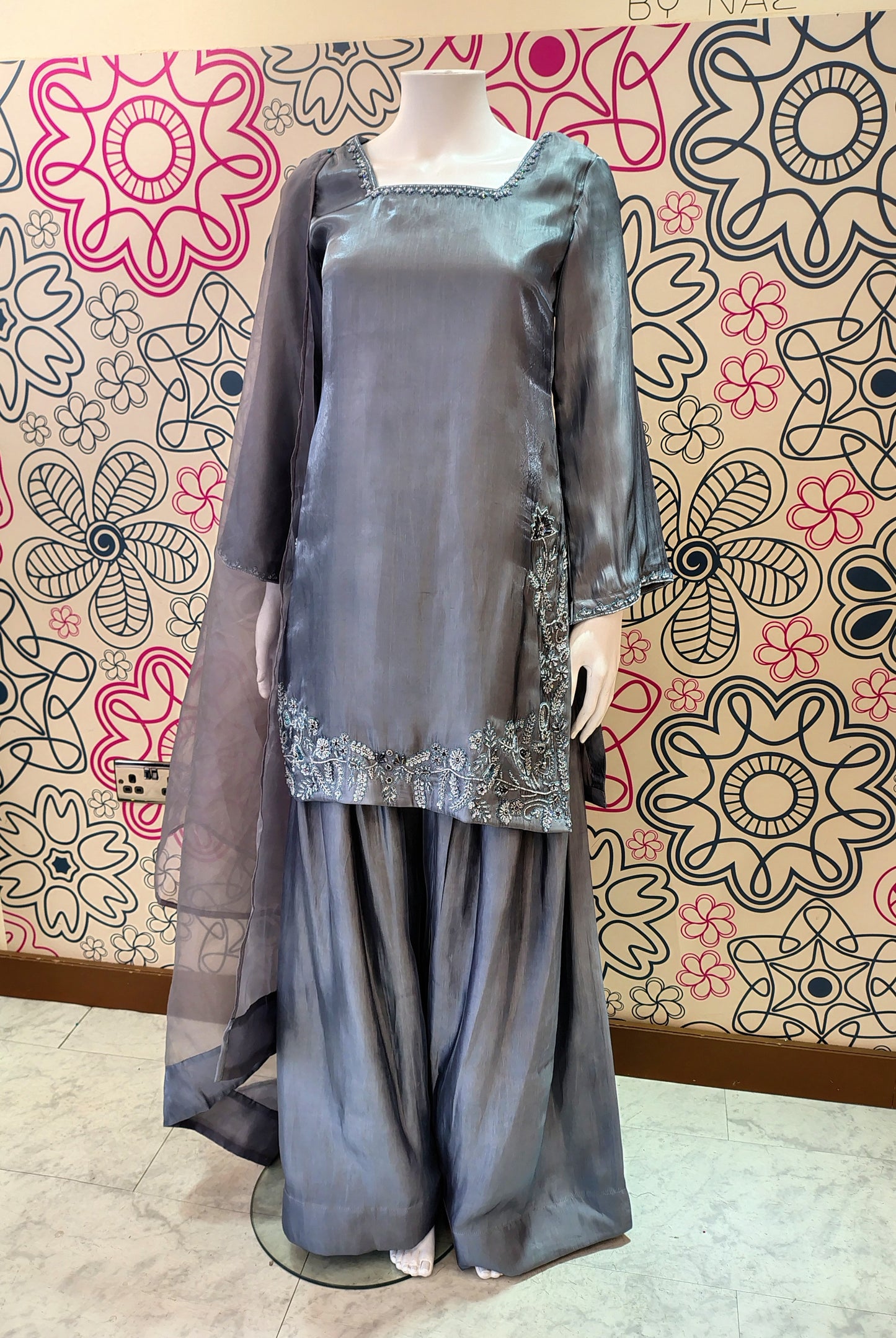 EMBROIDERED GREY SHARARA-DELIVERY 4 WEEKS